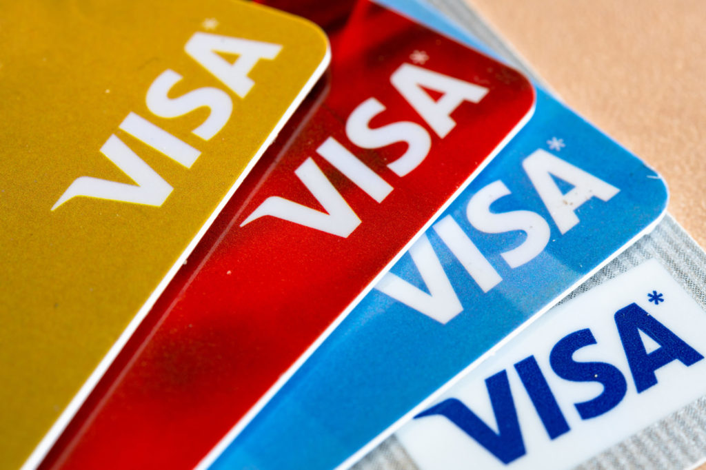 Visa offers $100M to Apple Card