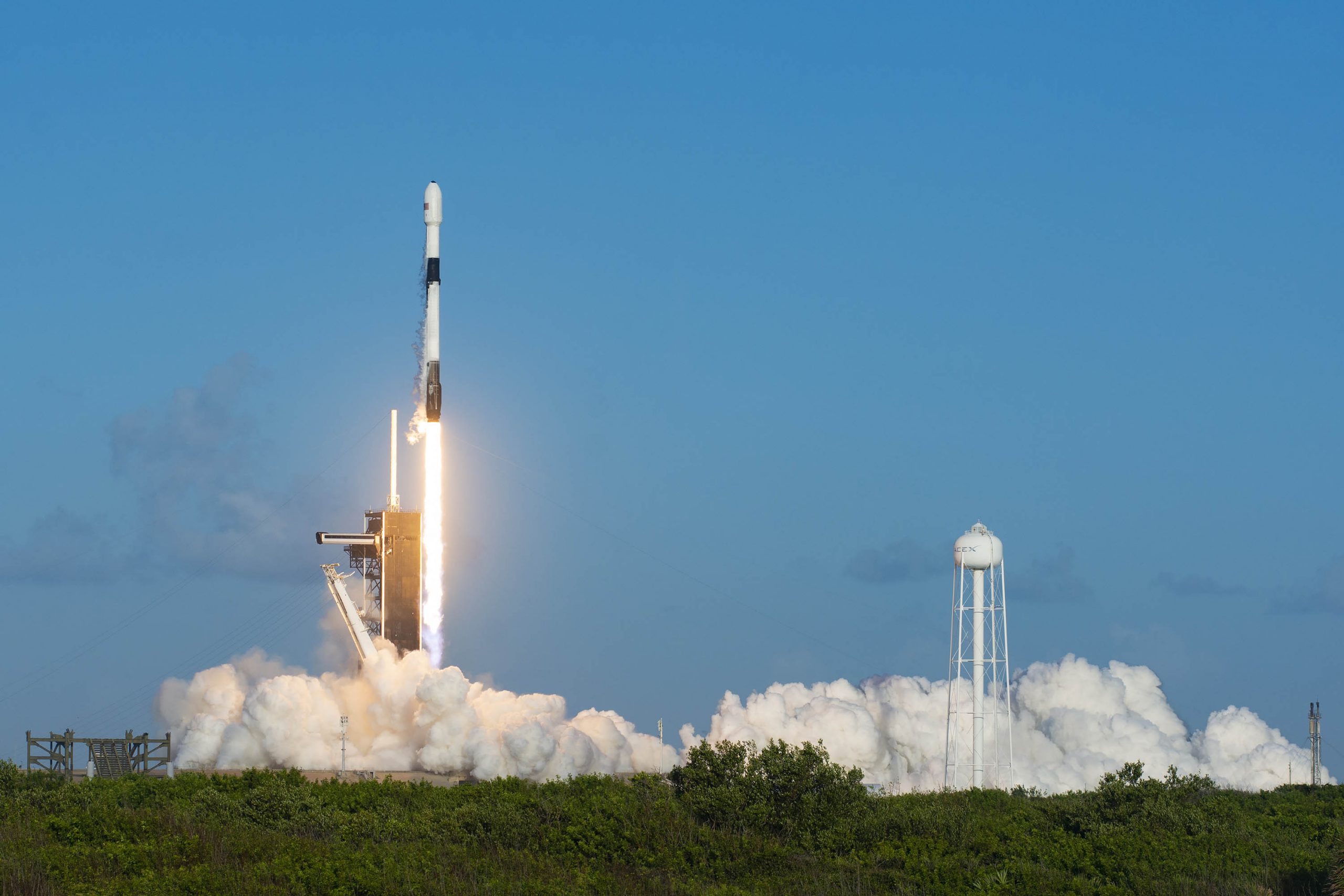 SpaceX completes 14th Starlink mission, 835 satellites are now in orbit