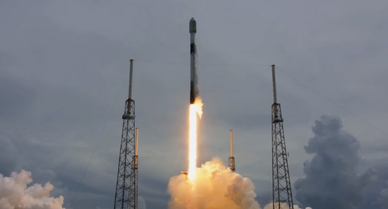 spacex falcon 9 transporter